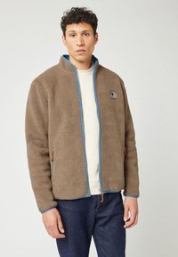 Флисовая куртка