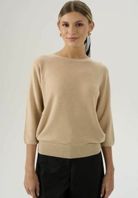 Пуловер с рукавом три четверти Пуловер с рукавом три четверти