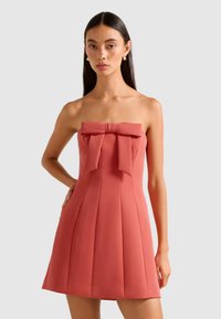 Платье Платье