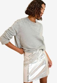 Кожаная юбка