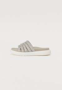 Шлепанцы Шлепанцы