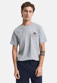 Футболка Футболка