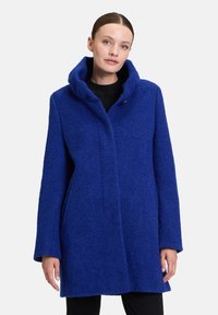 Короткое пальто Короткое пальто