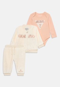 Набор одежды Набор одежды