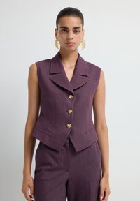 Костюм Костюм