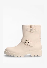 Полусапожки на платформе Полусапожки на платформе