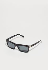 Солнечные очки