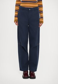 Джинсы Джинсы