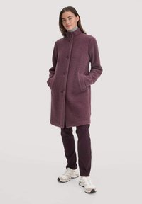 Шерстяное пальто