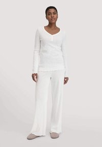 Широкие брюки