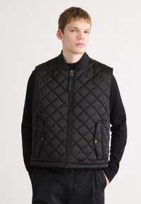 Жилет Жилет