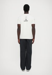 Футболка Футболка