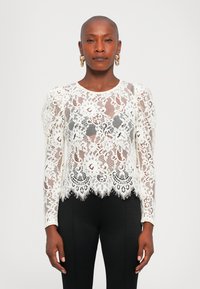 Кружевная блузка