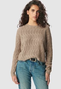 Пуловер Пуловер