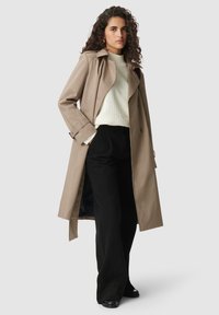 Тренч Тренч