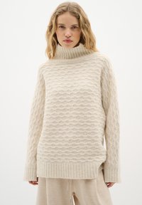 Длинный пуловер