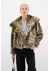 Куртка Куртка