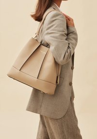 Кожаная сумка