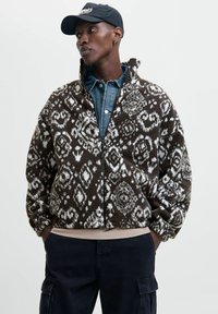 Флисовая куртка