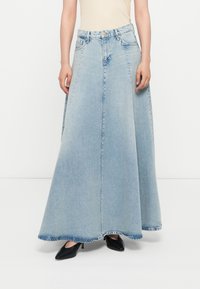 Джинсовая юбка