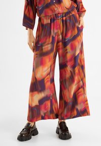 Широкие брюки