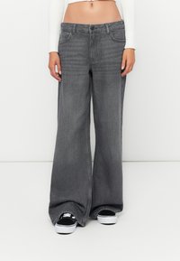 Джинсы Джинсы