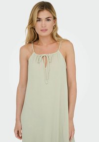 Платье макси