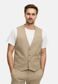 Жилет Жилет