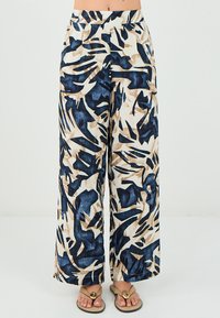 Широкие брюки