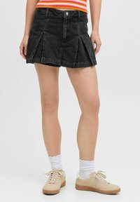 Джинсовая юбка Джинсовая юбка