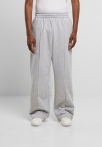 Спортивные штаны Спортивные штаны