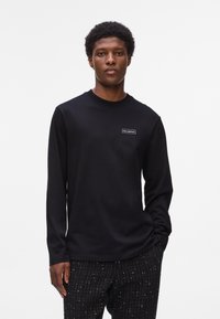 Лонгслив Лонгслив