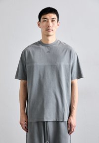 Футболка Футболка