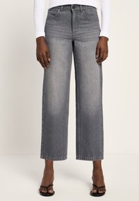 Широкие брюки Широкие брюки