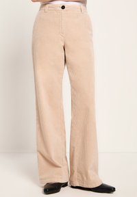 Широкие брюки Широкие брюки