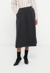 Джинсовая юбка