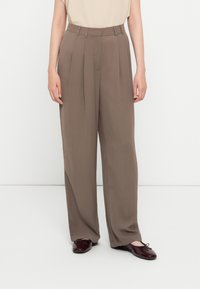 Широкие брюки