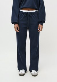 Спортивные штаны