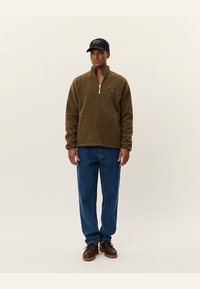 Флисовая куртка