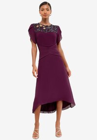 Коктейльное платье