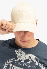 Кепка Кепка