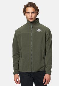 Флисовая куртка