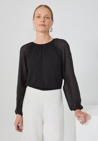 Блузка Блузка