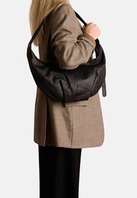 Кожаная сумка Кожаная сумка