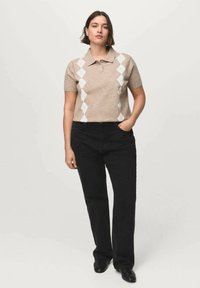 Прямые джинсы