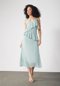 Летнее платье