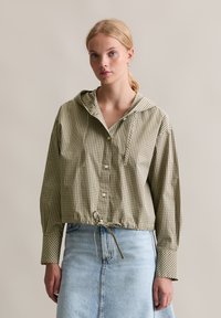 Блузка-рубашка