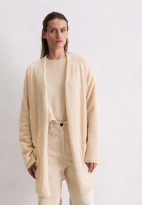 Длинный кардиган