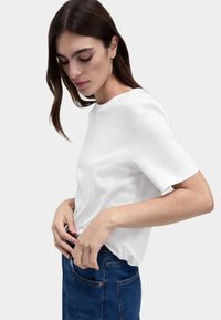 Футболка Футболка