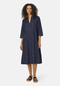 Джинсовое платье